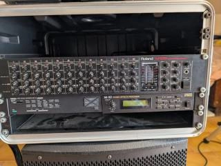 mixer analogico roland m12e