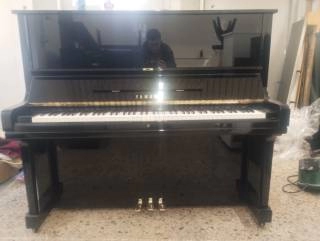 pianoforte yamaha u3 con trasporto e panca inclusi