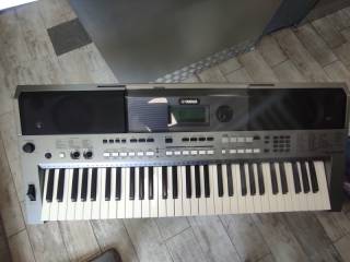 tastiera yamaha psr e443 con imballo originale
