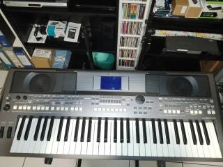 vendita tastiera yamaha