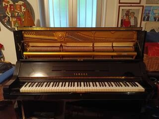 yamaha verticale laccato nero modello ux 2498708