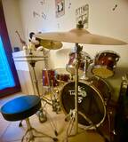 batteria-acustica-tamburo-completa-tenuta-benissimo