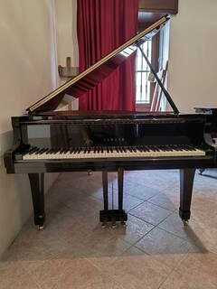 pianoforte yamaha c3 e seminuovo con trasporto e panca inclusi
