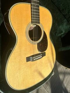 chitarra acustica martin om28 2025 refined nuova