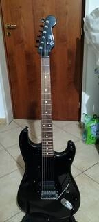 fender stratocaster made in japan