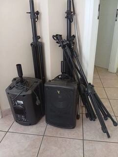 vendo attrezzatura per pianobar e musica