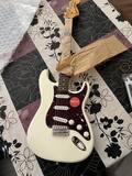 squier by fender classic vibe 70s stratocaster