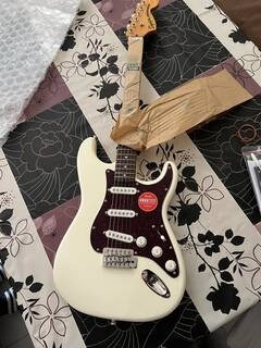 squier by fender classic vibe '70s stratocaster