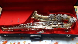 sax tenore anni 70 mai utilizzato