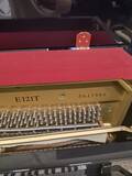 pianoforte-yamaha-e121t-seminuovo-con-trasporto-e-panca-inclusi