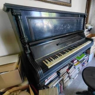 pianoforte verticale funzionante