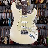 fender - american deluxe stratocaster stratocaster deluxe olympic white olimpic white + artisan pickups - spedizione gratis